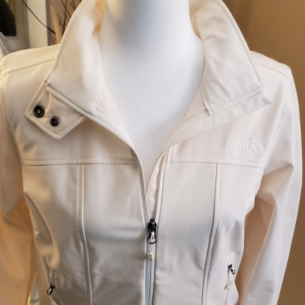 Womens The North Face Lightweight Jacket - Picture 5 of 10